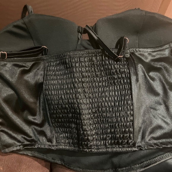 Woman’s 3 Piece Winter Green Satin Set Lg - Picture 4 of 14